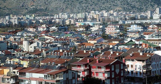 Ruslar, Antalya'da konut almayı sürdürüyor