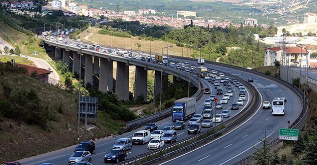 Trafiğe kayıtlı araç sayısı arttı