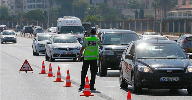 Bayram tatilinde trafiğe sıkı denetim