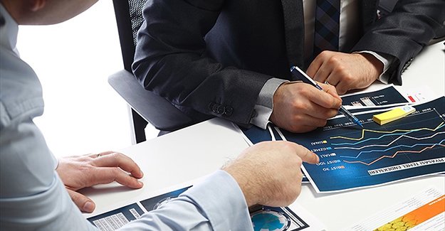 'Mayısta sat ve git'i dinlemeyen Borsa rekora doymuyor