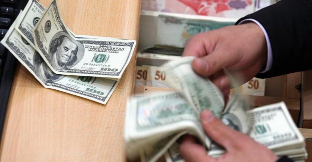 Dolar/TL 4,05'in altını gördü