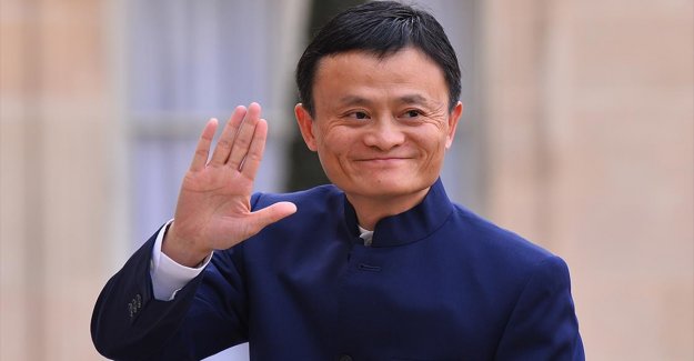 Çinli e-ticaret devi Alibaba'ın kurucusu Jack Ma emekliye ayrıldı