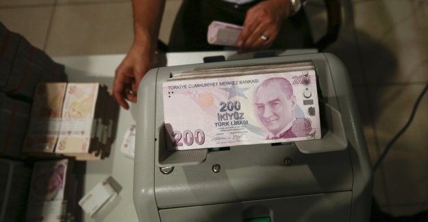 Bankalardan 'kredi ve kredi kartı ödemelerini faizsiz öteleme' talebi