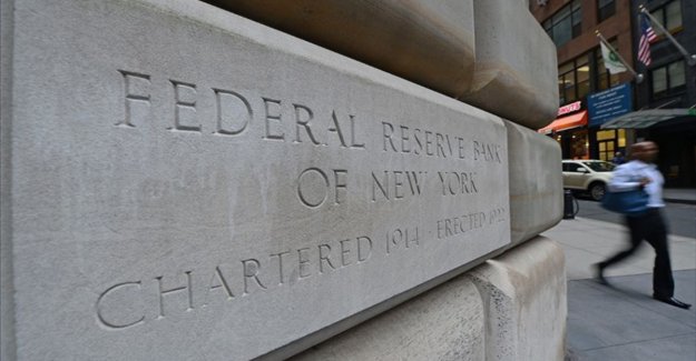 Fed'den ikinci kez acil faiz indirimi