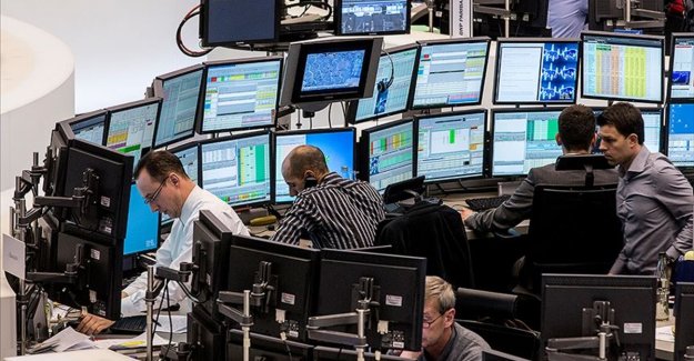 Küresel piyasalar yoğun haber ve veri gündemine odaklandı