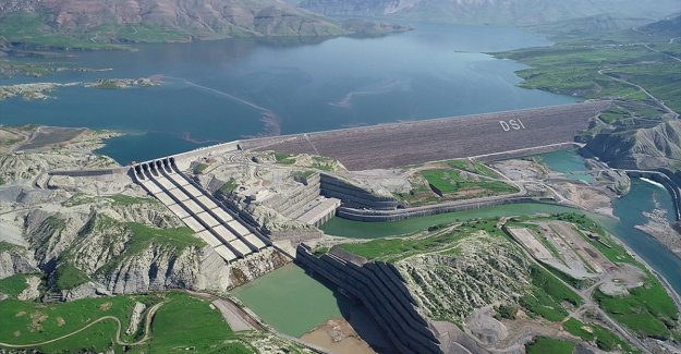 Bakan Pakdemirli: Ilısu Barajı tam kapasiteyle elektrik üretimine başladı