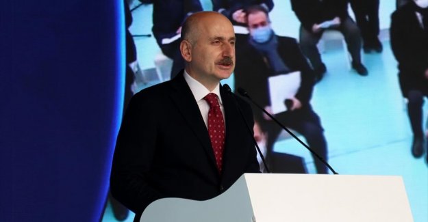 Bakan Karaismailoğlu: Yollar, köprüler ve tünellerle insanımızın bereketine bereket katmak için çalışıyoruz