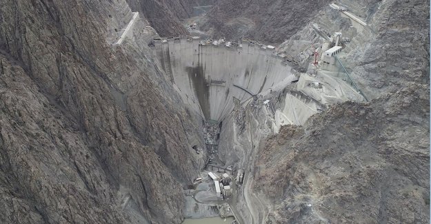 Yusufeli Barajı gövde inşaatında çalışmaların şubat sonu itibarıyla tamamlanması planlanıyor