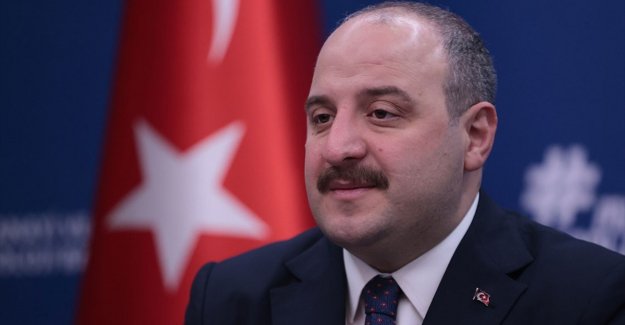 Bakan Varank, Türkiye'nin 'uluslararası yazılım okulu 42'ye katıldığını duyurdu