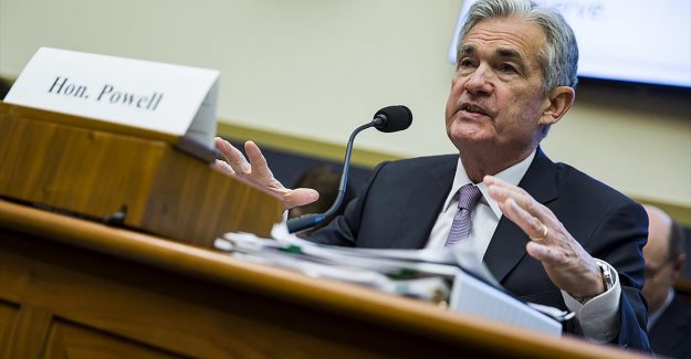 Fed Başkanı Powell, faiz artırımından önce tahvil alımlarının azaltılacağının sinyalini verdi