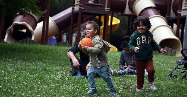 Türkiye'de ortalama hanehalkı büyüklüğü geçen yıl 3,3 kişi oldu