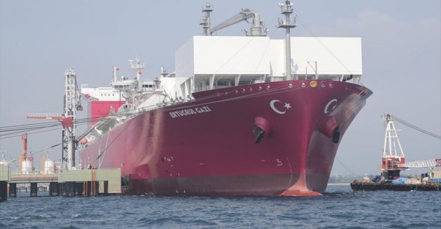 Türkiye'nin ilk doğal gaz depolama gemisi Ertuğrul Gazi hizmete girdi