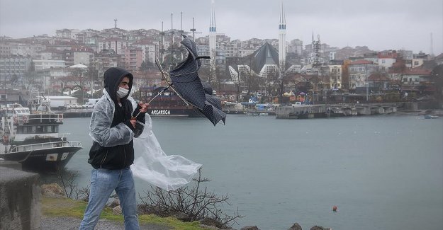 Batı Karadeniz Bölgesi ve bazı illerde yarın gök gürültülü sağanak bekleniyor