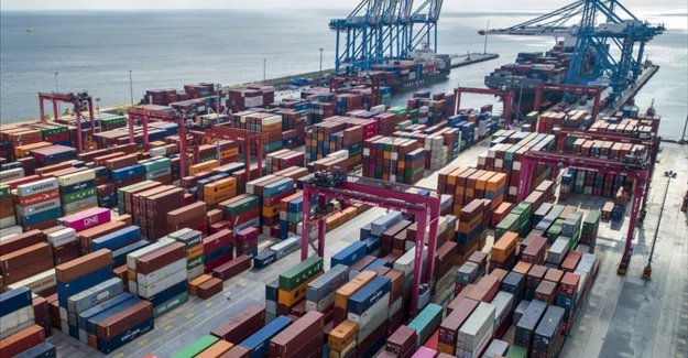 Türkiye'de 2020'de ihracatın yüzde 42,8'ini büyük ölçekli girişimler yaptı