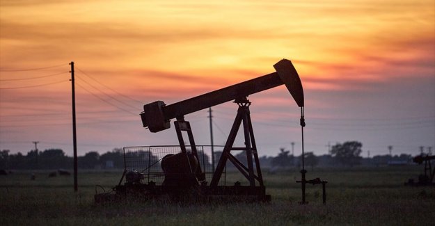 Fosil yakıtlara bağımlı Orta Doğu ekonomileri temiz enerji dönüşümü için yol haritası arayışında