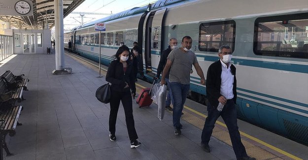 YHT'lerle bugüne kadar taşınan yolcu sayısı 60 milyona yaklaştı