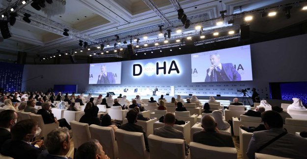 Millî Savunma Bakanı Akar, Doha 2022 Forum'da Konuştu