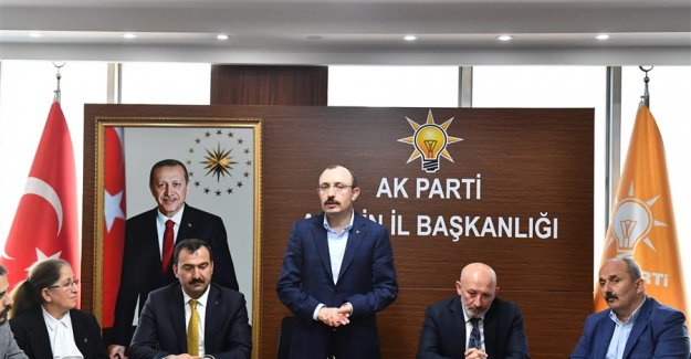 Ticaret Bakanı Mehmet Muş, Artvin'de Partililere Hitap Etti