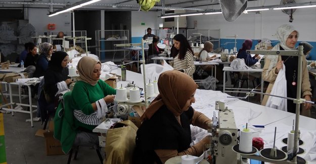 Iğdır'da tekstil sektörü gençlerle kadınlara ekmek kapısı oluyor