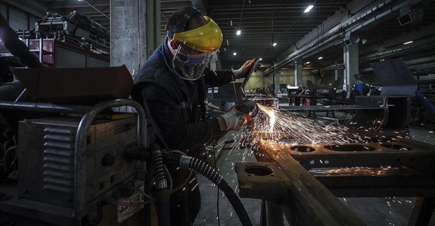 Sanayi üretimi ağustosta aylık yüzde 0,8 azaldı, yıllık yüzde 3,1 arttı