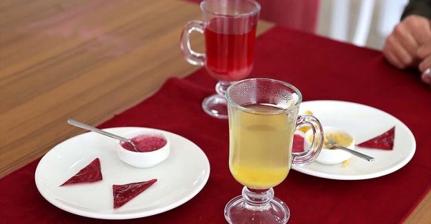 Türk bilim insanları mikroplastik riski olmayan yenilebilir bitki çayı poşeti geliştirdi