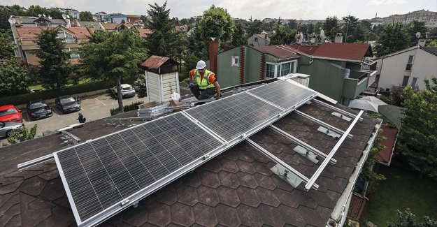 Türkiye'nin çatılarındaki güneş enerjisi potansiyeli, elektrik tüketiminin yüzde 45'ini karşılayabilir