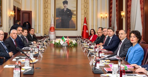 BAKAN TUNÇ, CEZAYİR ADALET BAKANI İLE GÖRÜŞTÜ