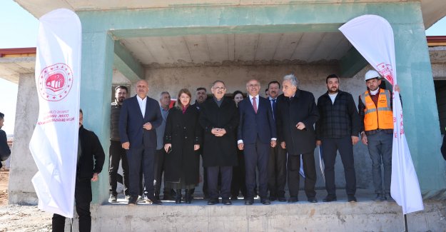 ÇŞİD BAKANI MEHMET ÖZHASEKİ, MALATYA’DA BAKIRCILAR ÇARŞISINDA İNCELEMELERDE BULUNDU
