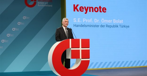 Bakan Bolat Almanya’da KOBİ'ler için Gelecek Günü 2024 Etkinliğinde Konuştu ve İmza Törenine Katıldı
