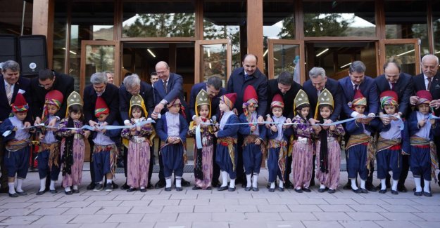 BAKAN TEKİN, SELÇUKLU BELEDİYESİ SİLLE ORTAOKULU AÇILIŞINI YAPTI
