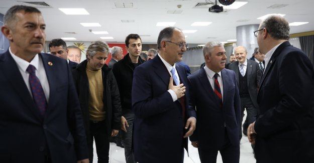 ÇEVRE, ŞEHİRCİLİK VE İKLİM DEĞİŞİKLİĞİ BAKANI MEHMET ÖZHASEKİ, SİNOP’TA MUHTARLAR, STK VE ODA TEMSİLCİLERİ İLE İFTARDA BULUŞTU