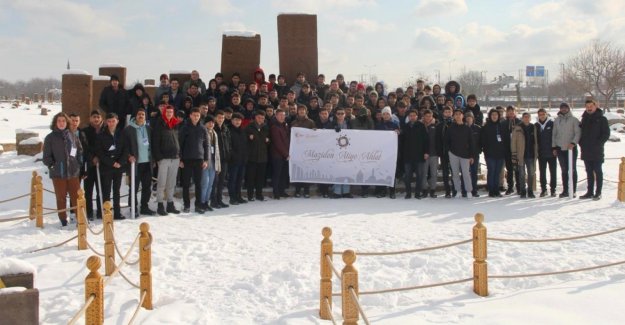 "MAZİDEN ATİYE AHLAT" ÖĞRENCİ PROGRAMI BİTLİS'TE YAPILDI