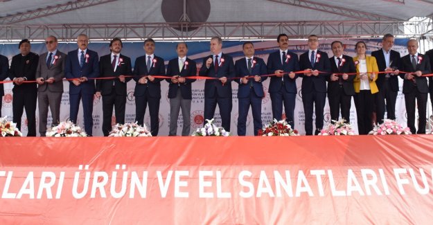 ADALET BAKANLIĞI, BURSA'DA "İŞYURTLARI ÜRÜN VE EL SANATLARI FUARI" AÇTI