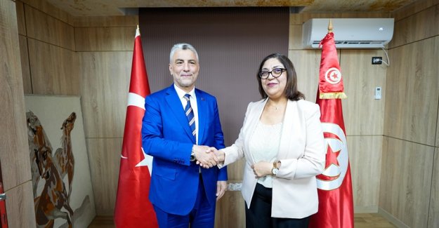 Ticaret Bakanı Bolat, Tunuslu Bakanlarla Bir Araya Geldi