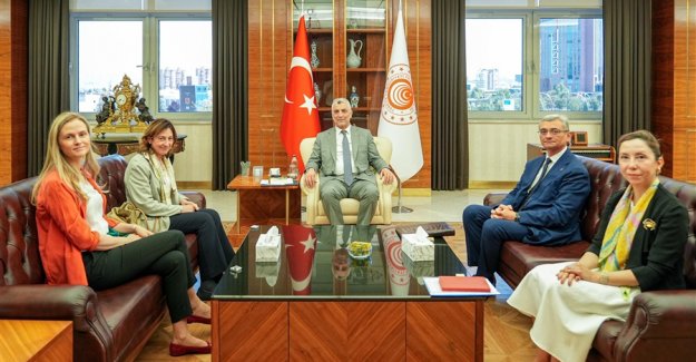 Bakan Bayraktar Yenilenebilir Enerjide Yeni Hedefleri Anlattı