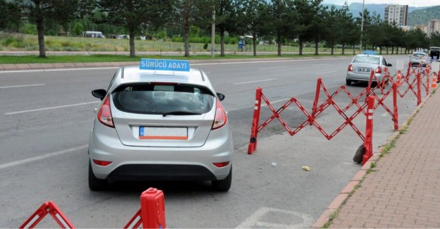 Sürücü Belgesi Sınavlarına Yeni Düzenleme, Resmî Gazete'de Yayımlandı