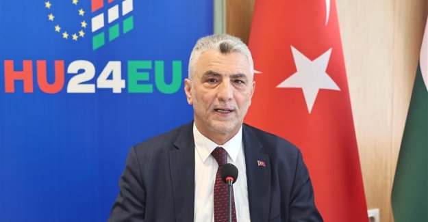 Ticaret Bakanı Bolat, AB Üyesi Ülkelerin Büyükelçileriyle Bir Araya Geldi