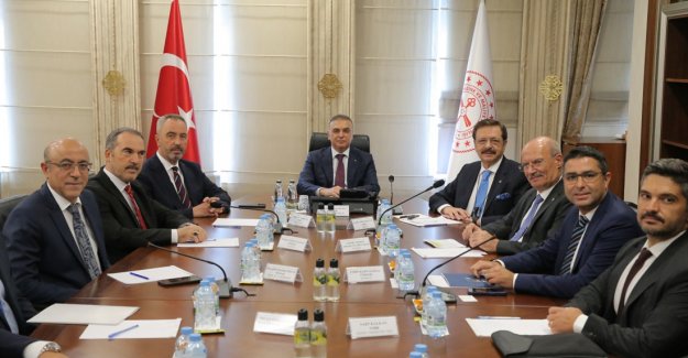 Hazine ve Maliye Bakan Yardımcısı Hatipoğlu ile ‘enflasyon muhasebesi’ masaya yatırıldı