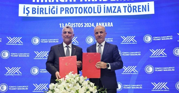 Ticaret Bakanı Bolat, İhracat Akademisi İşbirliği Protokolü İmza Töreni'nde Konuştu