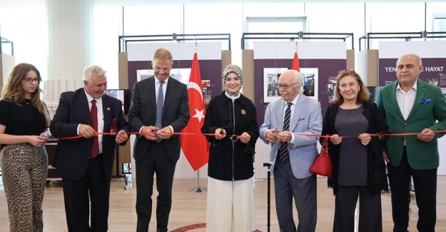 Aile ve Sosyal Hizmetler Bakanımız Göktaş, Türk Kadın Öncüleri sergisini açtı
