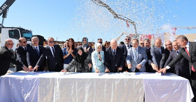 Bakanımız Göktaş, Çocuk Evleri Sitesi'nin temel atma töreni ile 6. Uluslararası Gastro Afyon Turizm ve Lezzet Festivaline katıldı