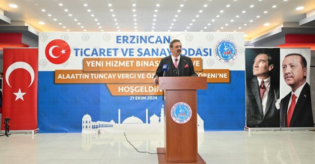 Hisarcıklıoğlu, ödül töreninde iş insanlarıyla bir araya geldi