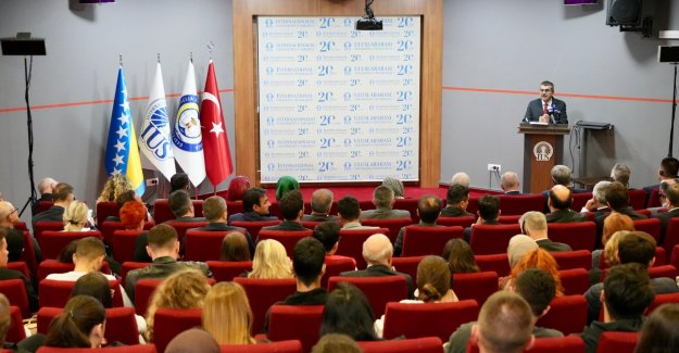 Millî Eğitim Bakanı Yusuf Tekin, Uluslararası Saraybosna Üniversitesi Akademik Yılı Açılış Töreni'ne Katıldı