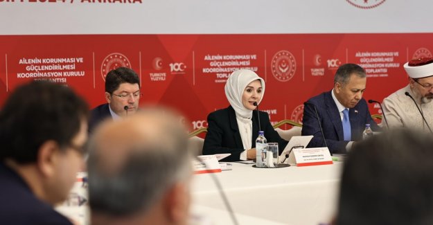 Bakanımız Göktaş, "Ailenin Korunması ve Güçlendirilmesi Koordinasyon Kurulu 1. Toplantısı"nda Konuştu: