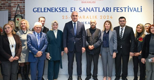 Bakan Ersoy, Geleneksel El Sanatları Festivali'nin Açılışını Gerçekleştirdi
