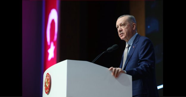 Cumhurbaşkanı Erdoğan: “Türkiye; ekonomik, askerî, diplomatik ve istihbari alandaki başarılarıyla adından söz ettirmekte”