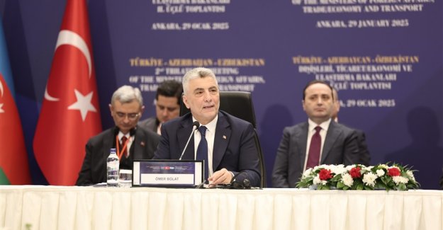 Ticaret Bakanı Bolat, Türkiye-Azerbaycan-Özbekistan Üçlü Toplantısı'nın Açılışında Konuştu