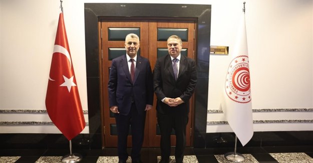 Ticaret Bakanı Ömer Bolat, AB Türkiye Delegasyonu Başkanı Ossowski ile Görüştü