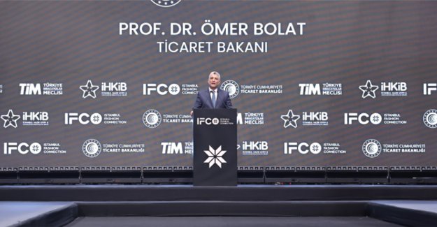 Bakan Bolat, İstanbul Hazır Giyim ve Moda Fuarı'nın açılışında konuştu