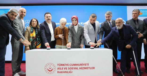 Bakanımız Göktaş, "Engelli Vatandaşların Kamu Kurumlarına Yerleştirilmesi Töreni"ne katıldı